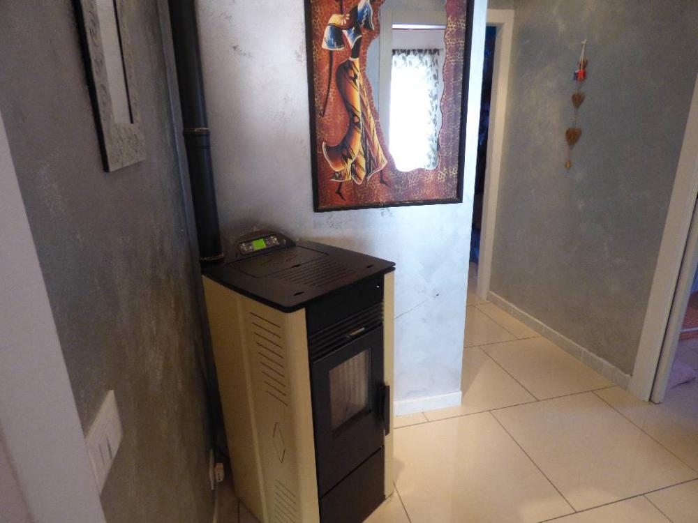 appartamento in vendita a Campiglia Marittima in zona Venturina