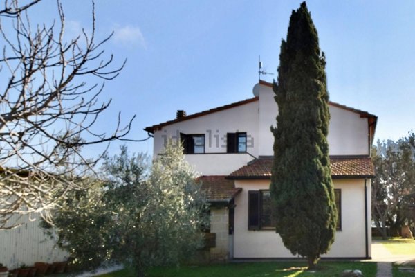 casa indipendente in vendita a Campiglia Marittima in zona Venturina