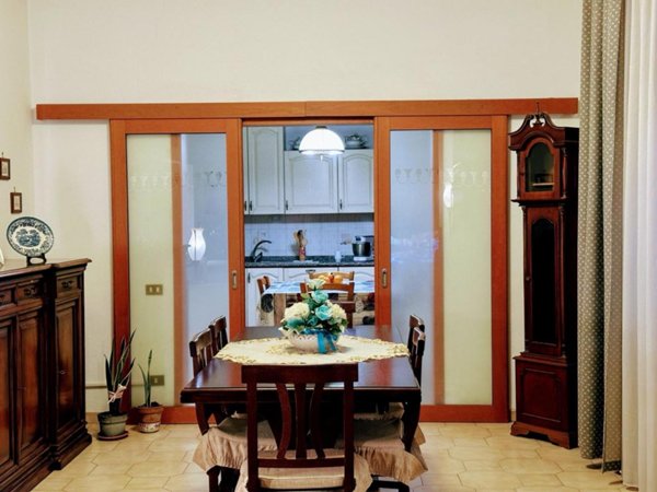 casa indipendente in vendita a Campiglia Marittima in zona Venturina