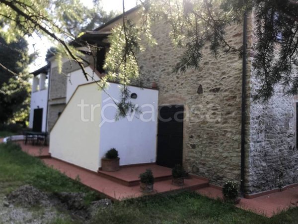 casa indipendente in vendita a Campiglia Marittima in zona Venturina