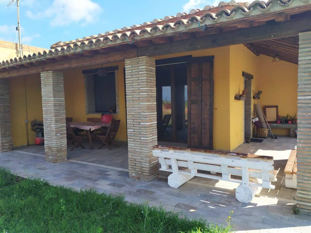 casa indipendente in vendita a Campiglia Marittima