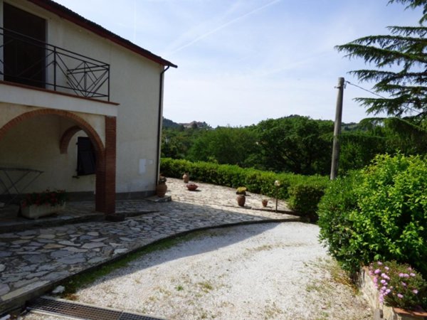 casa indipendente in vendita a Campiglia Marittima