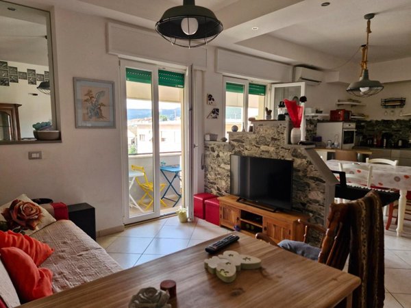 appartamento in vendita a Campiglia Marittima in zona Venturina
