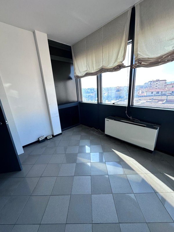 ufficio in vendita a Campiglia Marittima