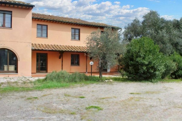 negozio in vendita a Campiglia Marittima