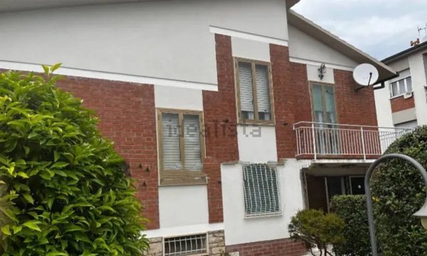 appartamento in vendita a Campiglia Marittima in zona Venturina