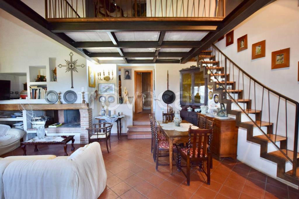 casa indipendente in vendita a Campiglia Marittima