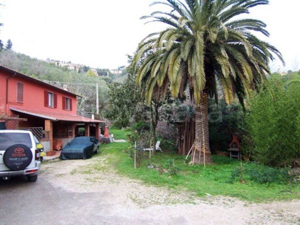 casa indipendente in vendita a Campiglia Marittima