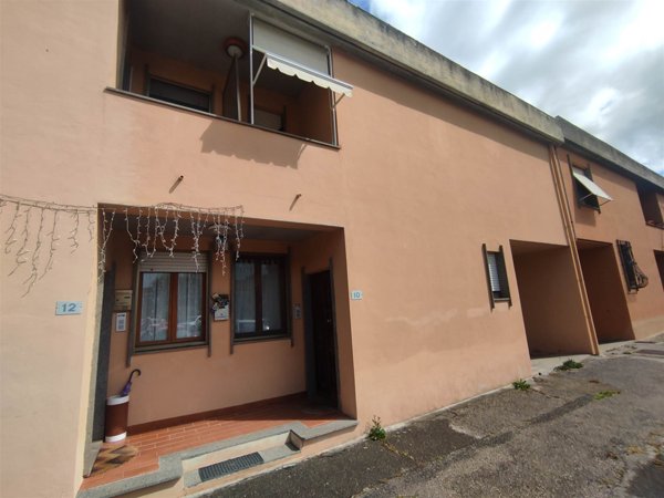 casa indipendente in vendita a Campiglia Marittima in zona Venturina