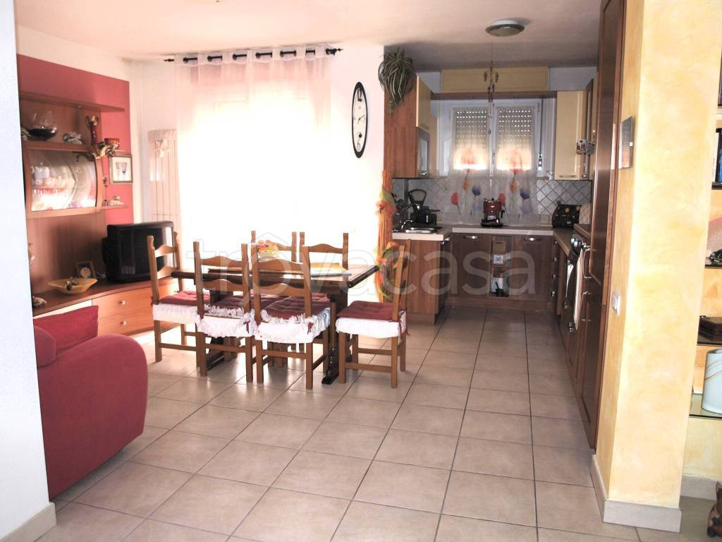 appartamento in vendita a Campiglia Marittima in zona Venturina
