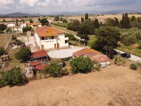 appartamento in vendita a Campiglia Marittima in zona Venturina