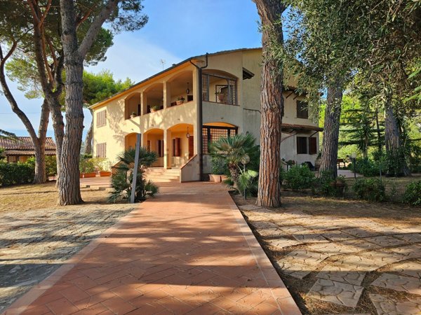 casa indipendente in vendita a Campiglia Marittima