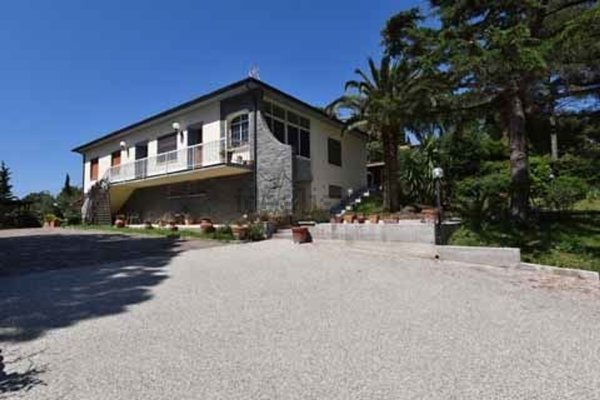 casa indipendente in vendita a Campiglia Marittima