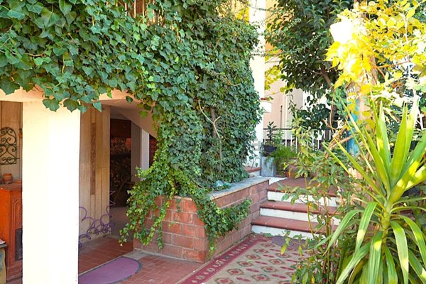 casa indipendente in vendita a Campiglia Marittima in zona Venturina