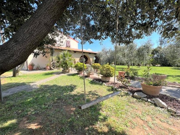 casa indipendente in vendita a Campiglia Marittima