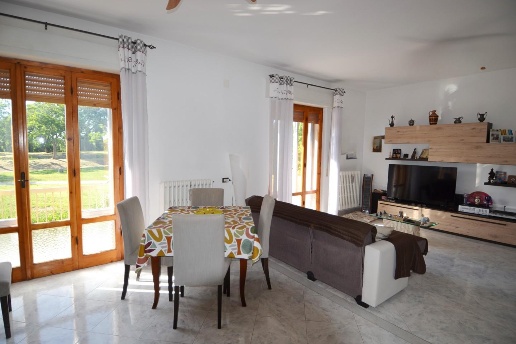 appartamento in vendita a Campiglia Marittima in zona Venturina