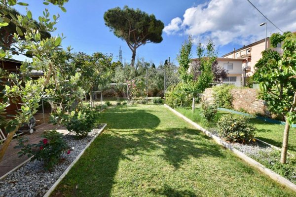 casa indipendente in vendita a Campiglia Marittima in zona Cafaggio