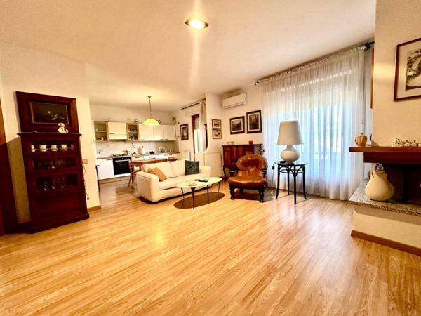 appartamento in vendita a Campiglia Marittima in zona Venturina