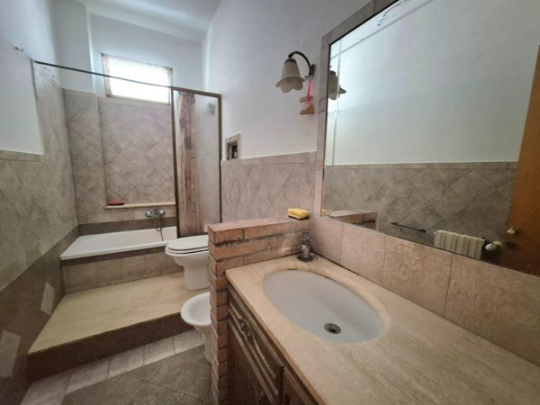 appartamento in vendita a Campiglia Marittima in zona Venturina