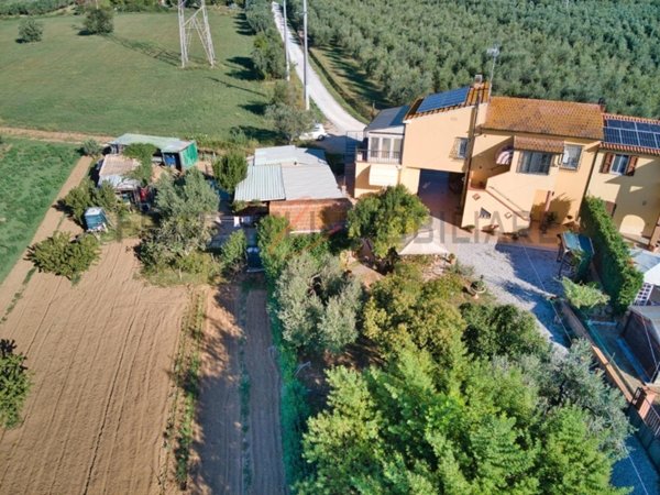 casa indipendente in vendita a Campiglia Marittima in zona Cafaggio