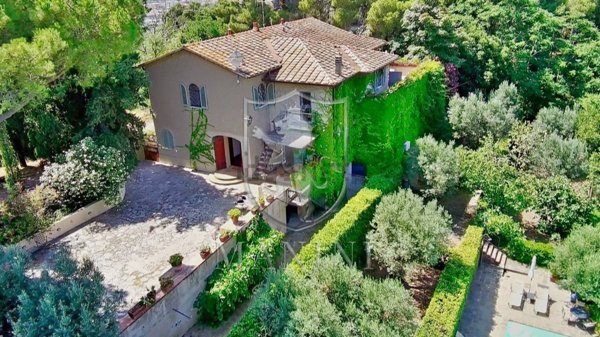 casa indipendente in vendita a Campiglia Marittima in zona Venturina