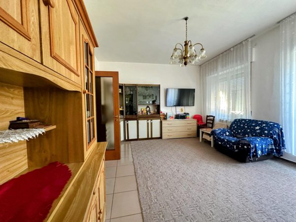 appartamento in vendita a Campiglia Marittima in zona Venturina