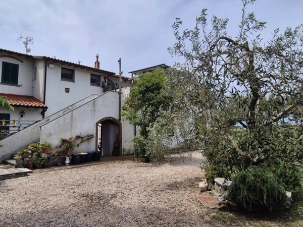 appartamento in vendita a Campiglia Marittima