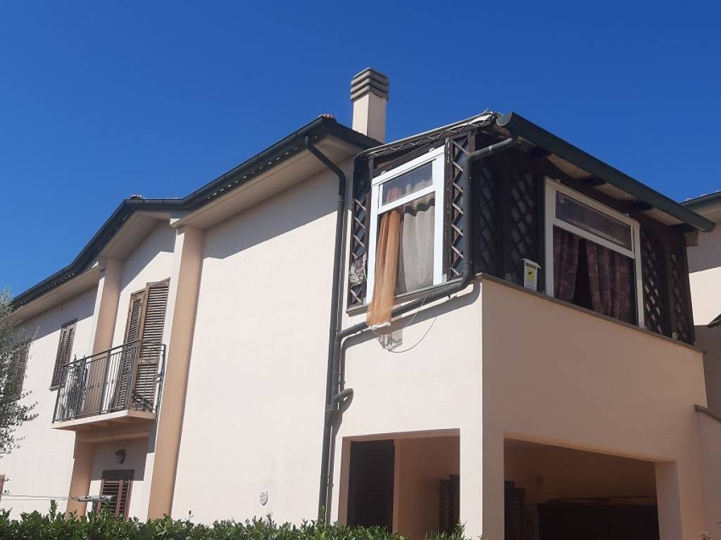 appartamento in vendita a Campiglia Marittima in zona Venturina