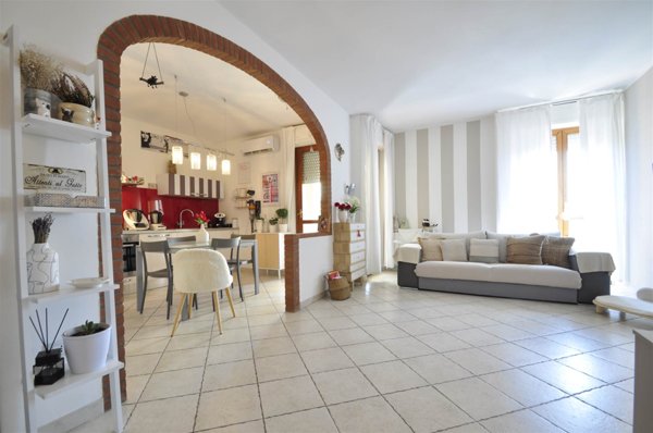 appartamento in vendita a Campiglia Marittima in zona Venturina