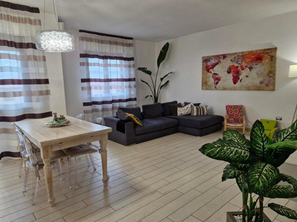 appartamento in vendita a Campiglia Marittima in zona Venturina