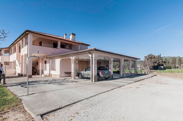 appartamento in vendita a Campiglia Marittima in zona Venturina