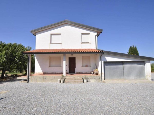 casa indipendente in vendita a Campiglia Marittima