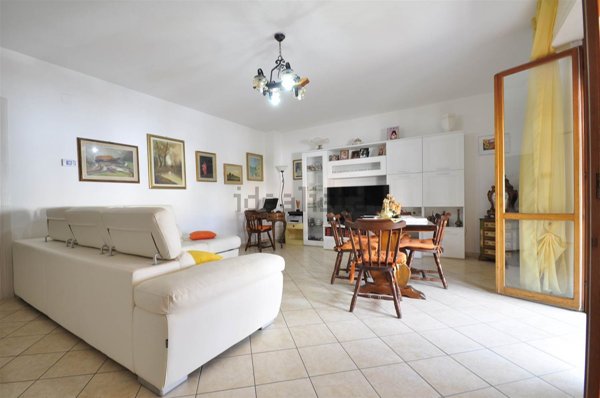 appartamento in vendita a Campiglia Marittima in zona Venturina