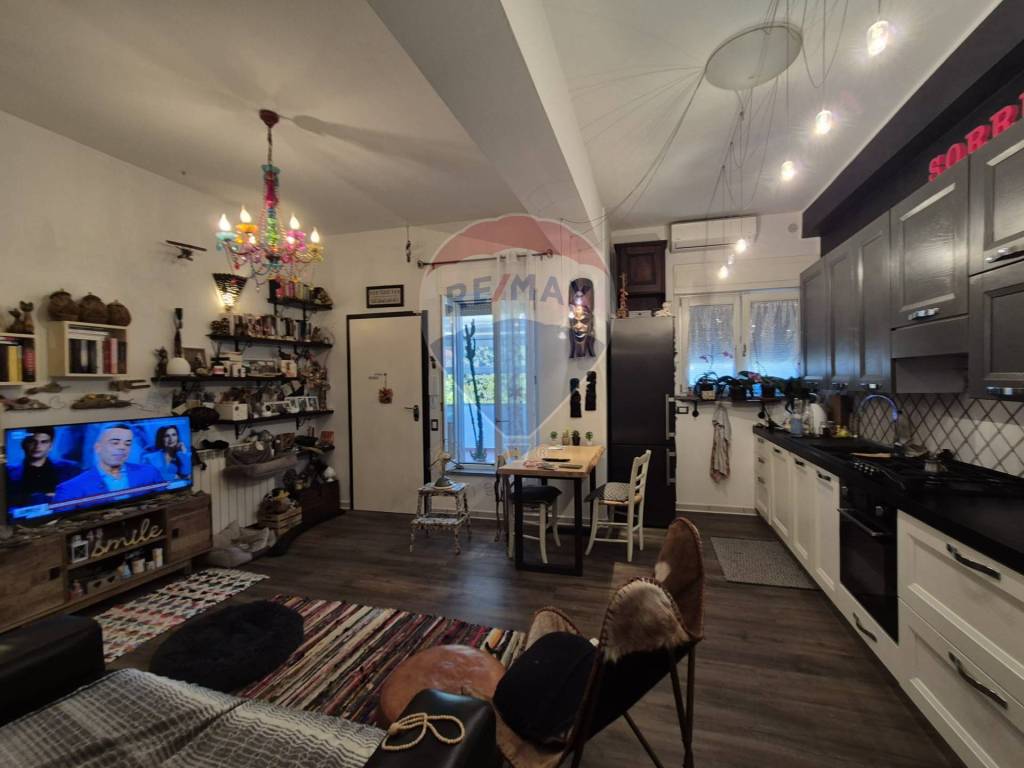 appartamento in vendita a Campiglia Marittima in zona Venturina