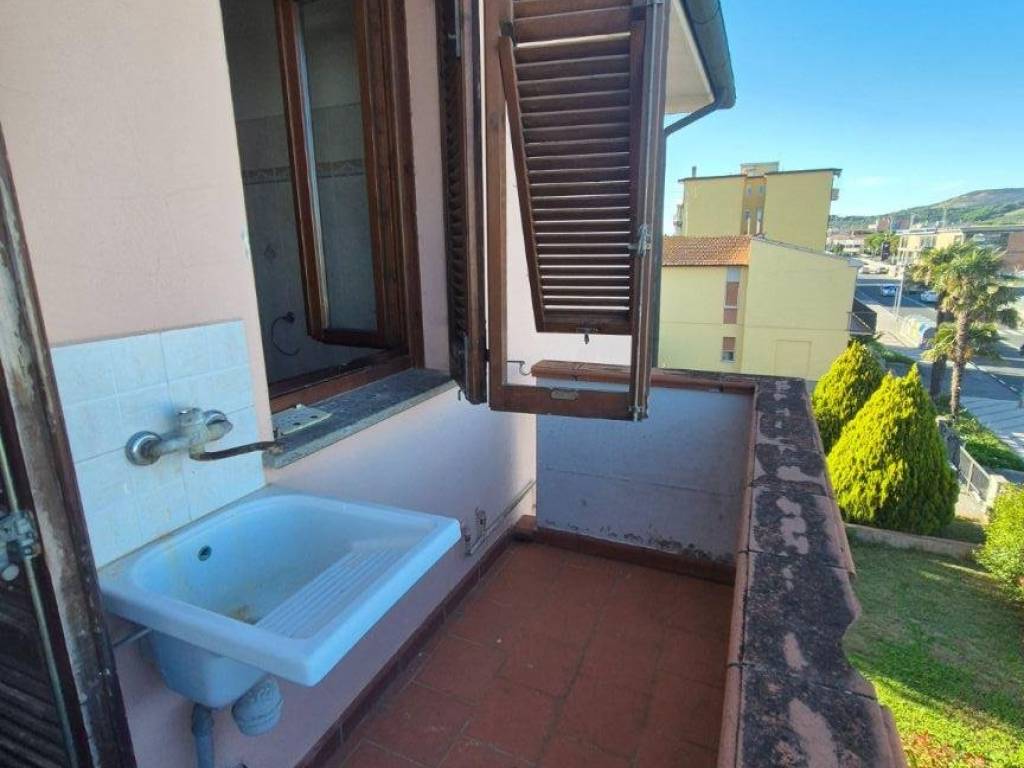 appartamento in vendita a Campiglia Marittima in zona Venturina