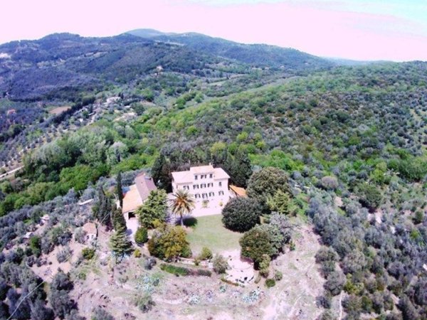 casa indipendente in vendita a Campiglia Marittima