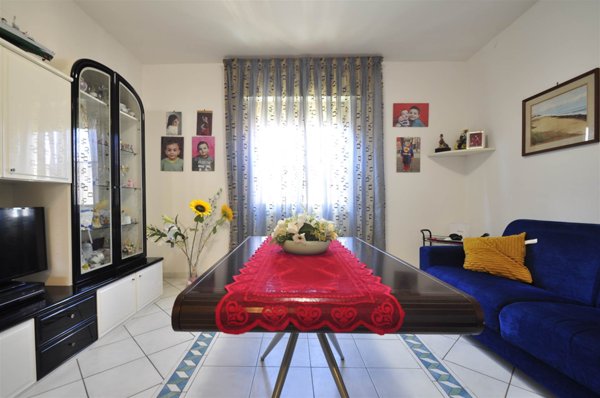 appartamento in vendita a Campiglia Marittima in zona Venturina