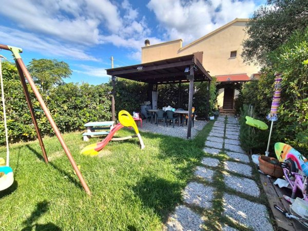 appartamento in vendita a Campiglia Marittima in zona Venturina