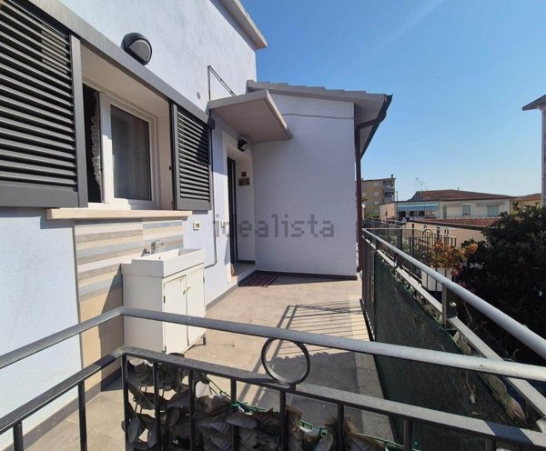 appartamento in vendita a Campiglia Marittima in zona Venturina