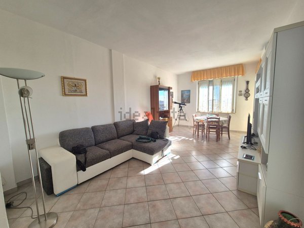 appartamento in vendita a Campiglia Marittima in zona Venturina