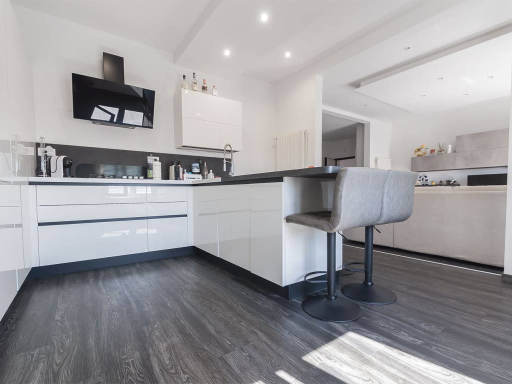 appartamento in vendita a Campiglia Marittima in zona Venturina