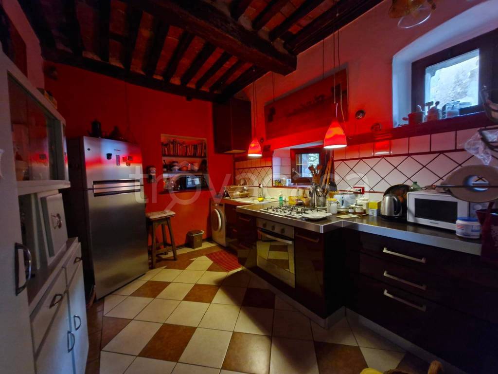 appartamento in vendita a Campiglia Marittima in zona Venturina