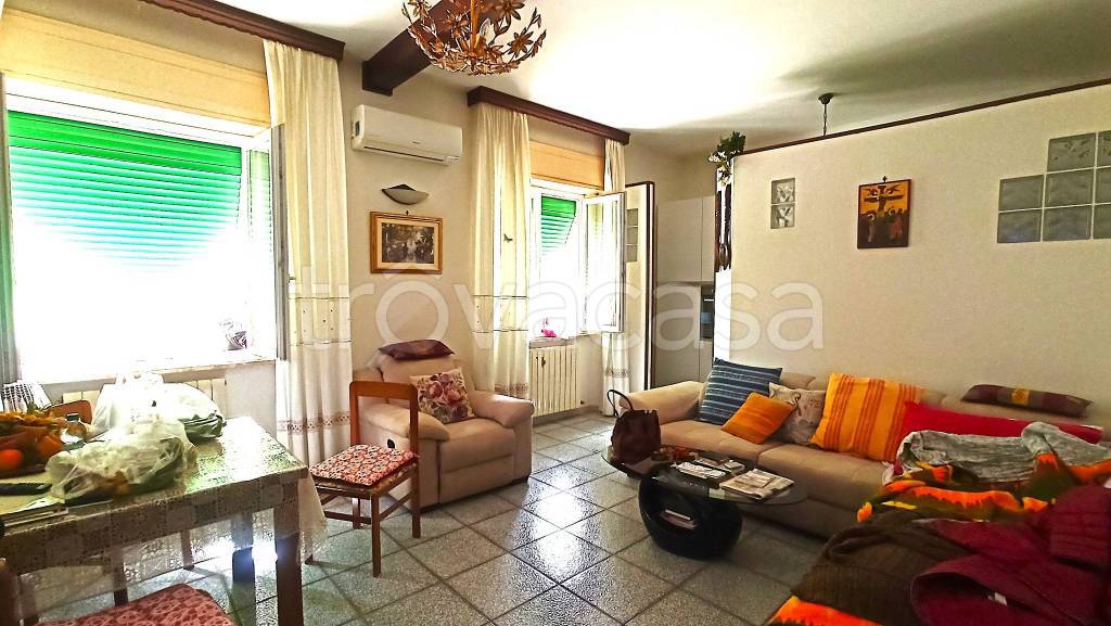 appartamento in vendita a Campiglia Marittima in zona Venturina