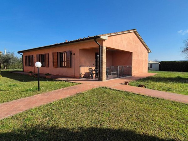 casa indipendente in vendita a Campiglia Marittima