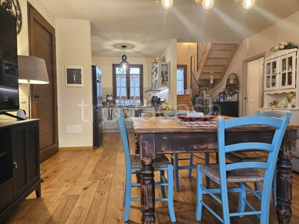 appartamento in vendita a Campiglia Marittima in zona Venturina