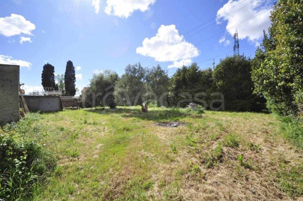 locale di sgombero in vendita a Campiglia Marittima in zona Venturina