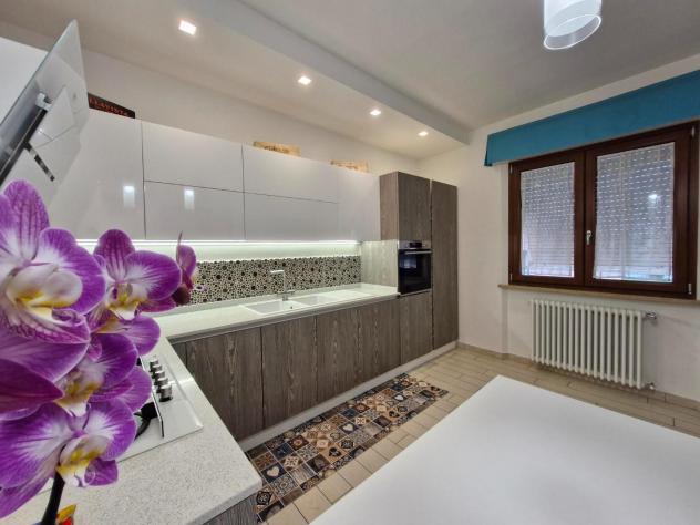 appartamento in vendita a Campiglia Marittima in zona Venturina