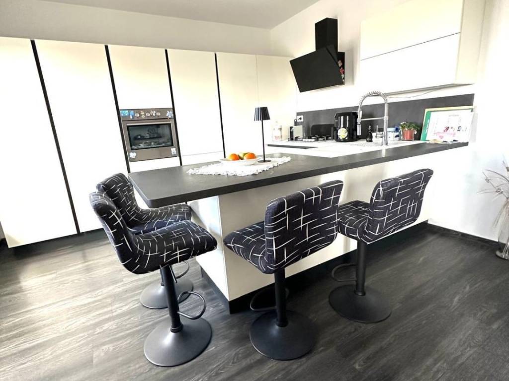 appartamento in vendita a Campiglia Marittima in zona Venturina