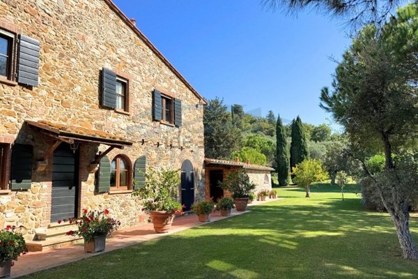 casa indipendente in vendita a Campiglia Marittima