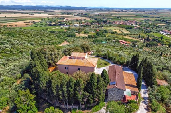 casa indipendente in vendita a Campiglia Marittima